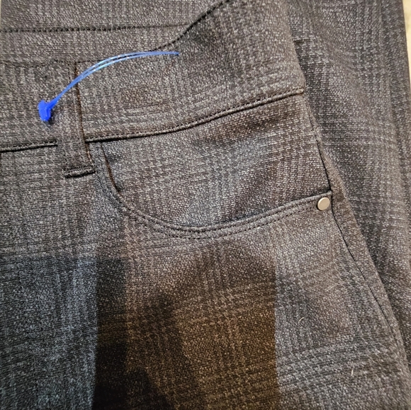 Croft & Barrow Women’s Gray Plaid Straight Leg Dress Pants Size 6 Regular 28” In - Picture 3 of 9